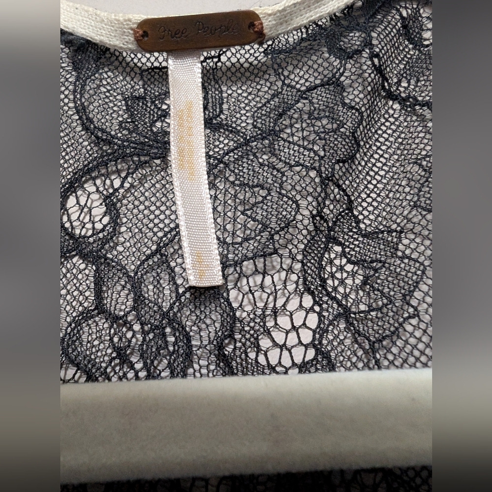 FREE PEOPLE Cardigan Knit Lace Inserts - Picture 4 of 6